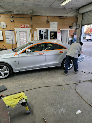 Whitley’s Collision & Auto Body