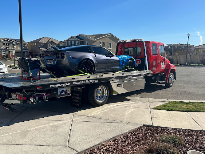 9TH STREET COLLISION AND TOWING