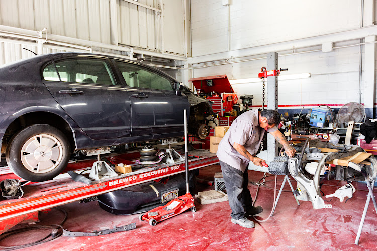 Aiea Collision Center