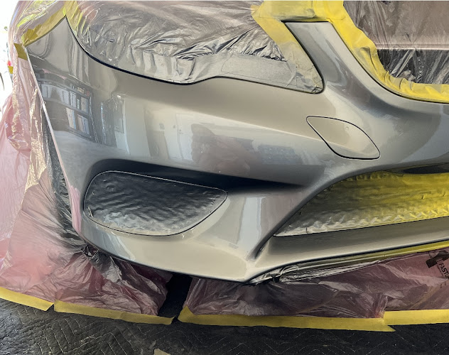 Tron’s Auto Body Shop