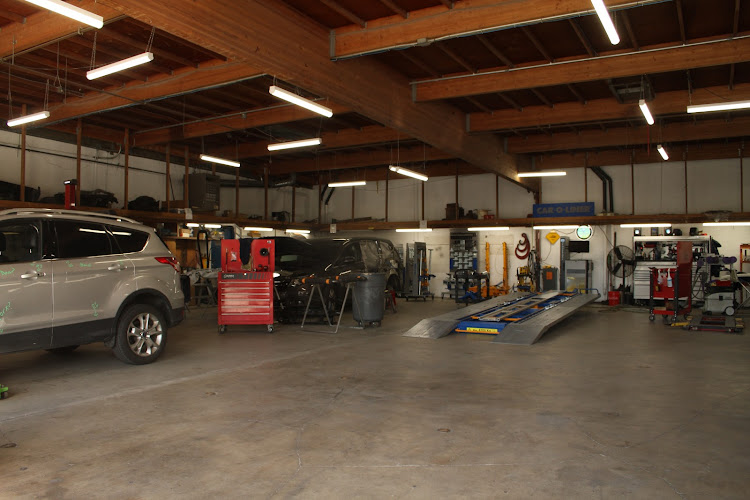 G & C Auto Body