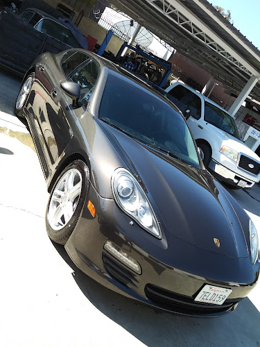 Mandrell’s Body & Paint Shop