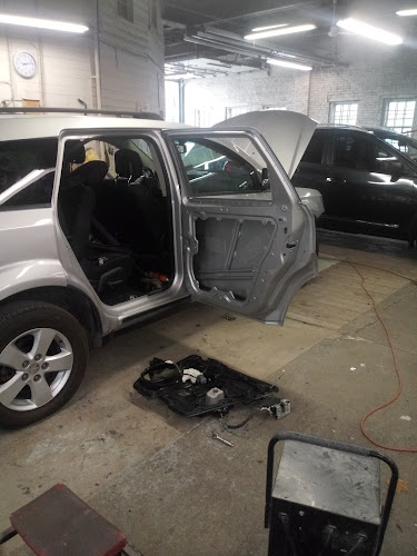 Illinois Kustom Auto Restyling