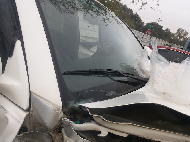 Johnny’s Paint & Body Shop