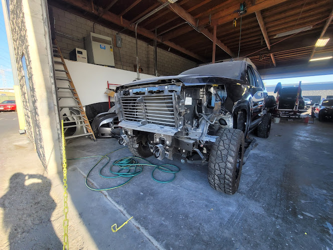 BMW TECH COLLISION CENTER