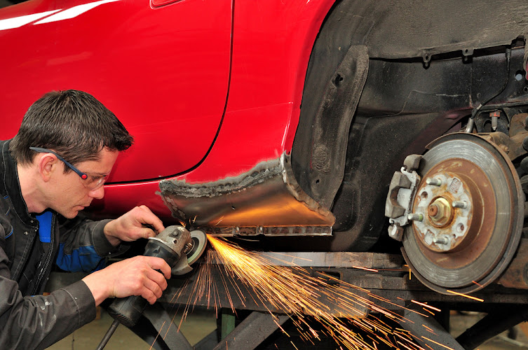 Jerry Coleman’s Body Shop