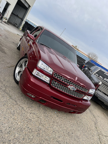 Francos auto body