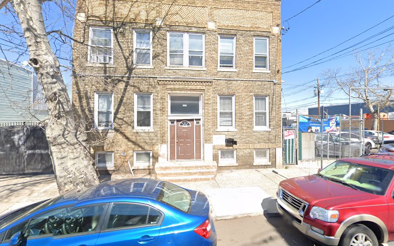 Ezway Auto Center LLC