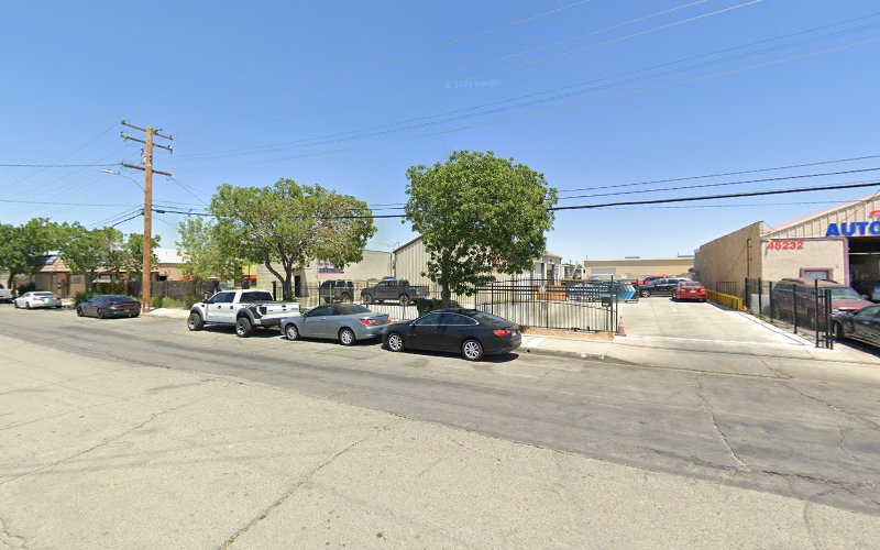 Auto body shop Mahanaim