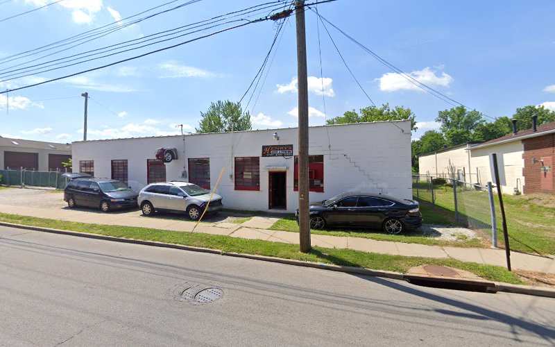 Henry’s Body & Fender